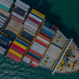Why do customers choose MOOV to cooperate with shipping by sea